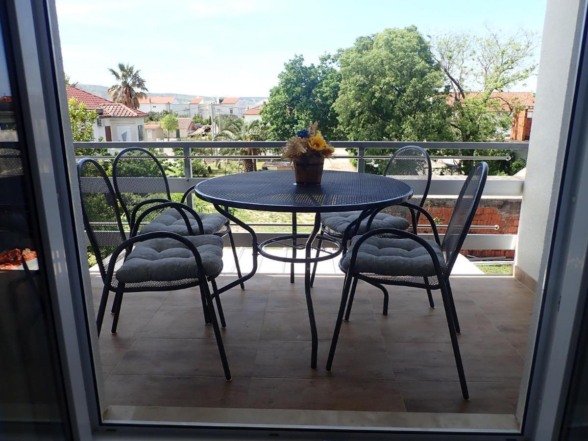 Apartment Maca Стариград-Пакленица Экстерьер фото
