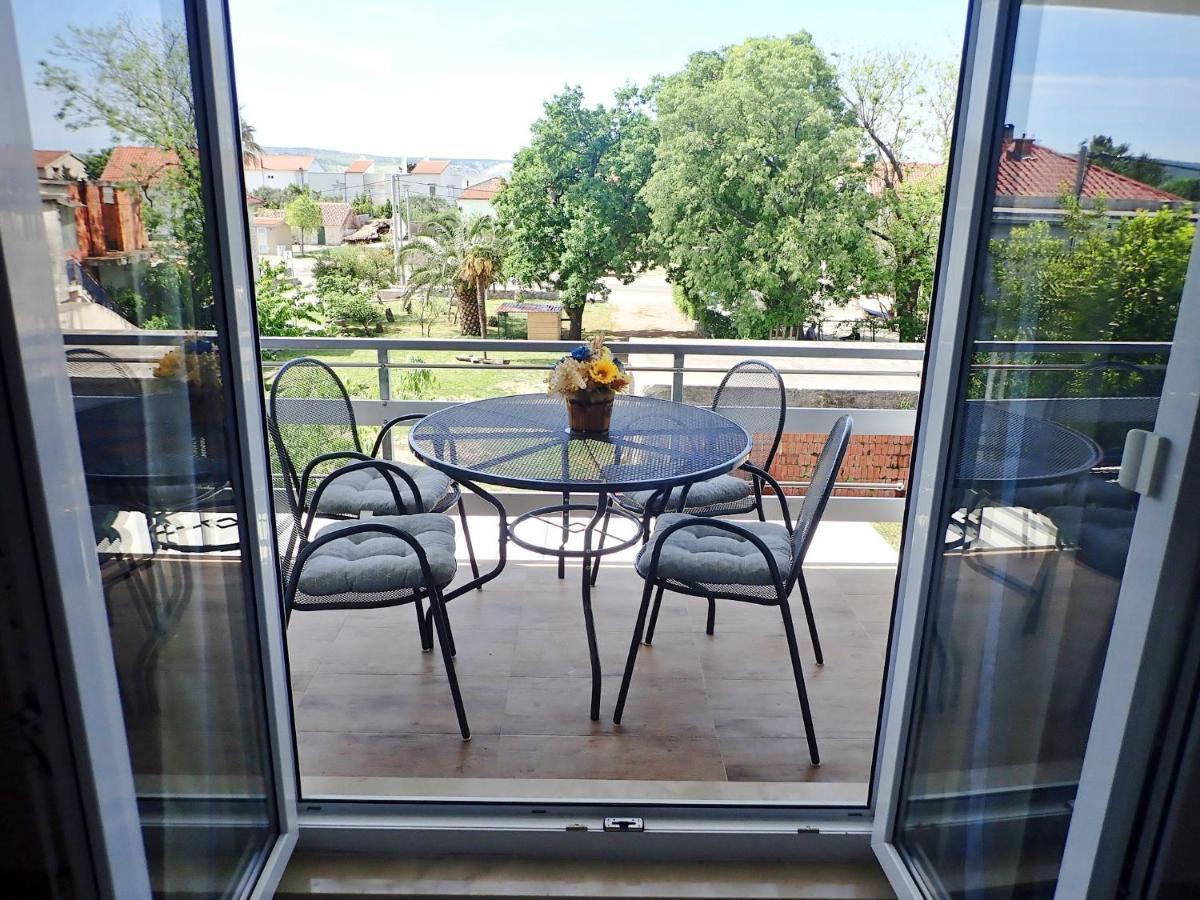 Apartment Maca Стариград-Пакленица Экстерьер фото